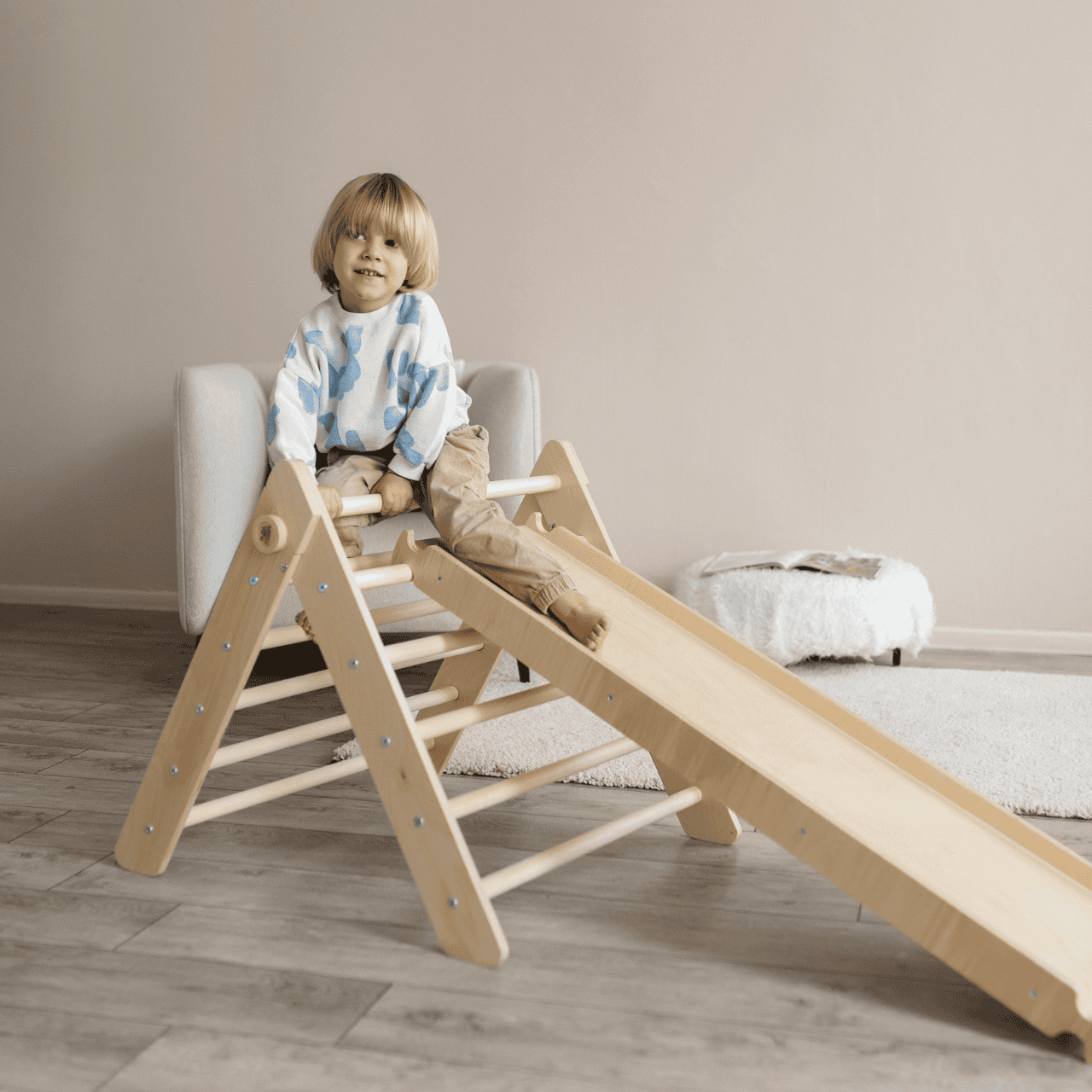 Pikler Driehoek met Dubbelzijdige Plank – Naturel