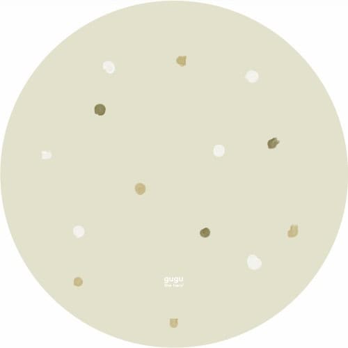 Troepvrije speelmat Gugu the Hero beige dots rond